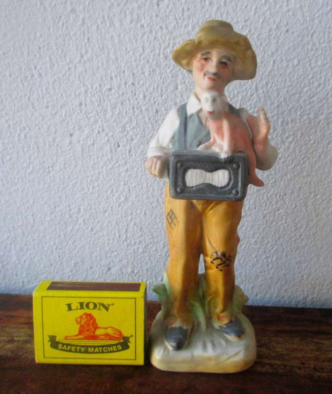 Vintage Homco Bisque Porcelain 70's 80's Monkey and old Man figurene. 180mm high