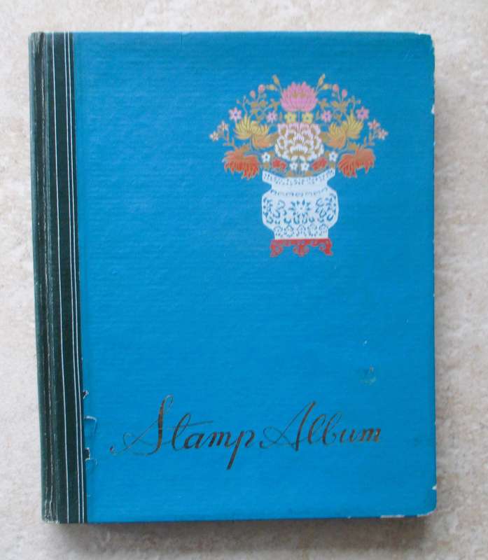 Vintage Stap Album 25cmx21cm 8 pages both sides. See photos for condition.