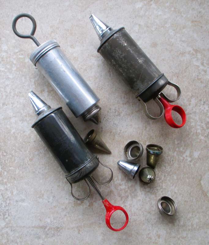 Lot of 3 Vintage Tala Cake Icing Set & 9 Nozzles, England