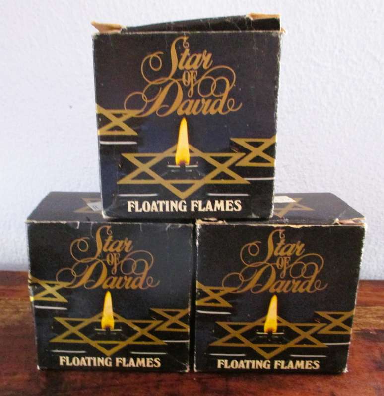 Vintage Star of David Floating candles. 3x3 in box