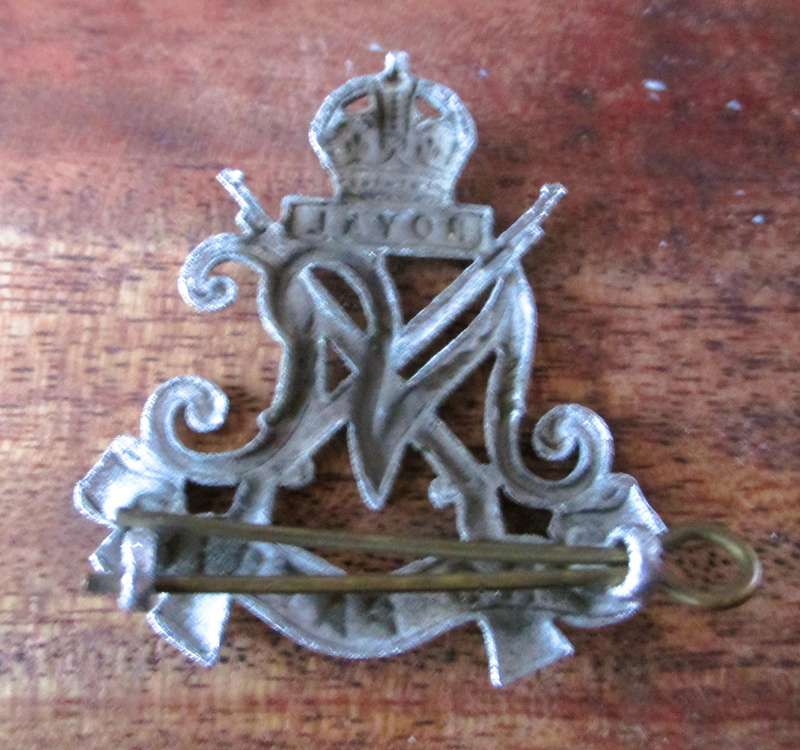 ROYAL NATAL CARBINEERS BRASS CAP BADGE-WORN 1936-1964