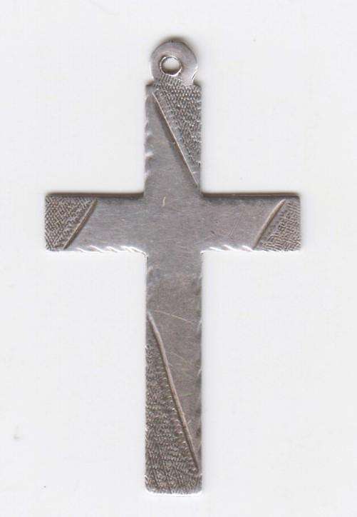 Delicated Silver cross pendant. Marked.