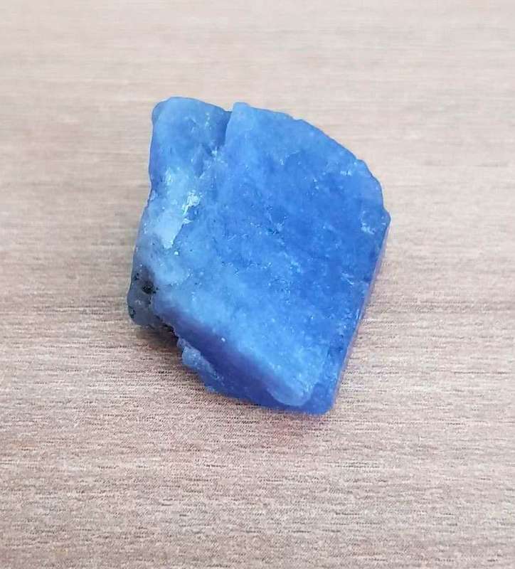 TANZANITE 53.24Cts. NATURAL VIOLET BLUE  ROUGH