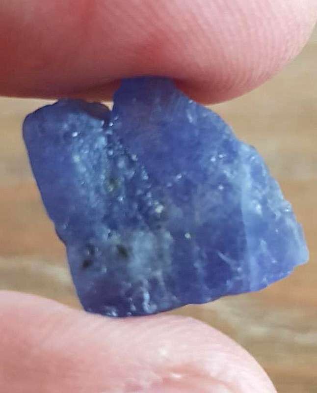 TANZANITE 20.51Cts. NATURAL VIOLET BLUE  ROUGH