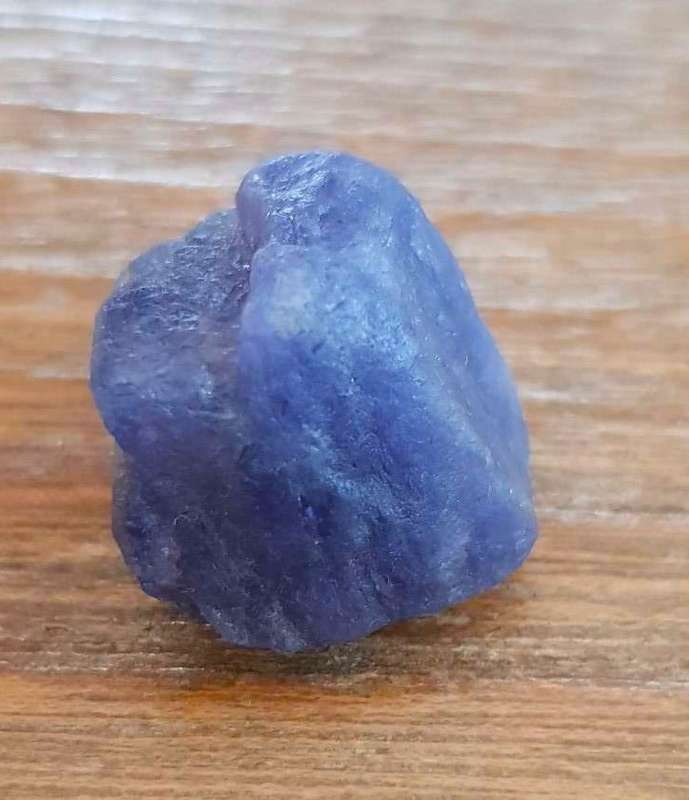 TANZANITE 57.22Cts. NATURAL VIOLET BLUE  ROUGH