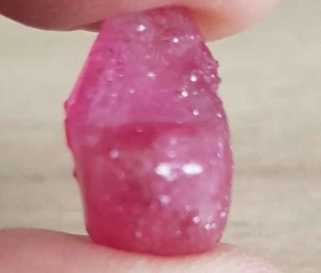 13.65Ct.  Ruby Rough Top Purplish Red Natural