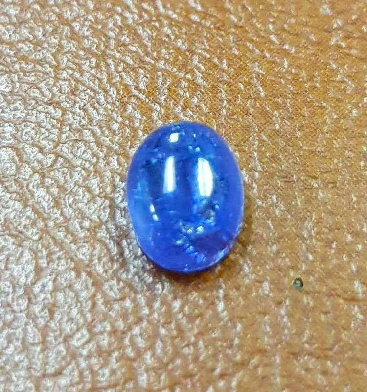 2.77Cts Tanzanite Purplish Blue  Oval Cabochon 7x9MM. Ravishing Colour & Full Fire!