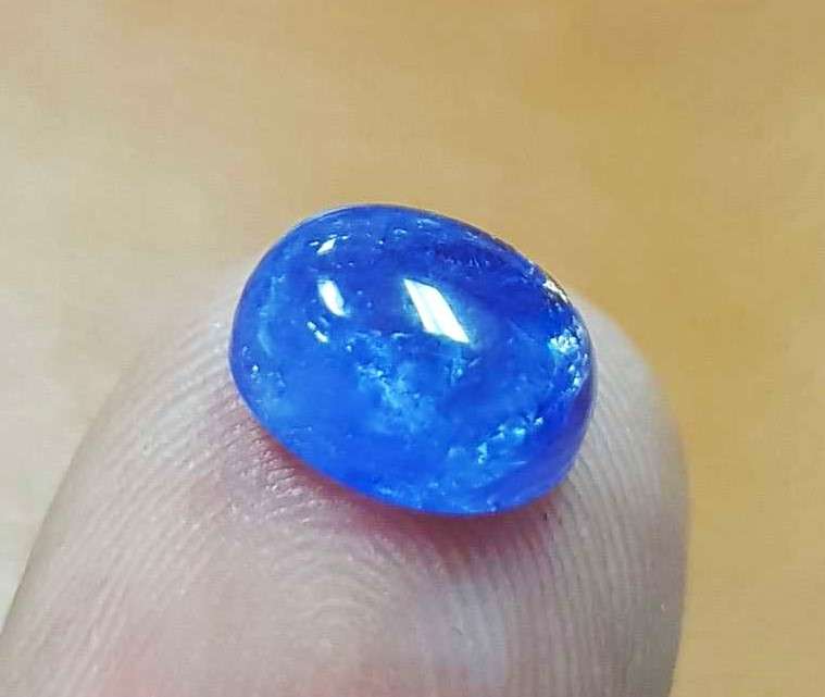 2.77Cts Tanzanite Purplish Blue  Oval Cabochon 7x9MM. Ravishing Colour & Full Fire!