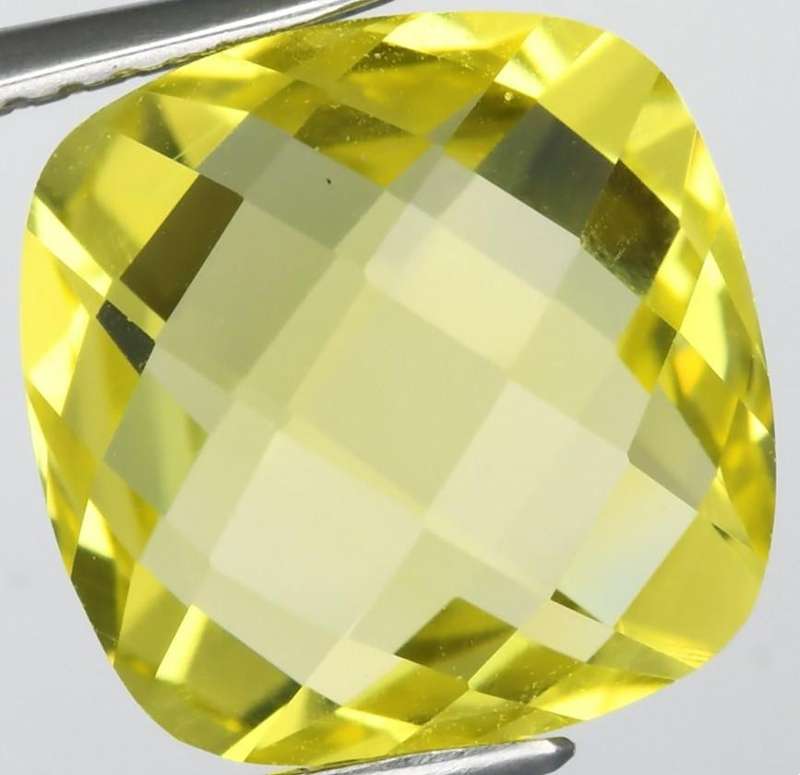 5.49ct Lemon Quartz  Cushion 11x11mm VVSNatural  - Radiant, Brazil Gem