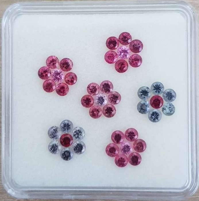 Spinel Fancy Color  42Pcs/3.08Ct Round Diamond Cut 2.5mm.Beautiful  Mae Sai