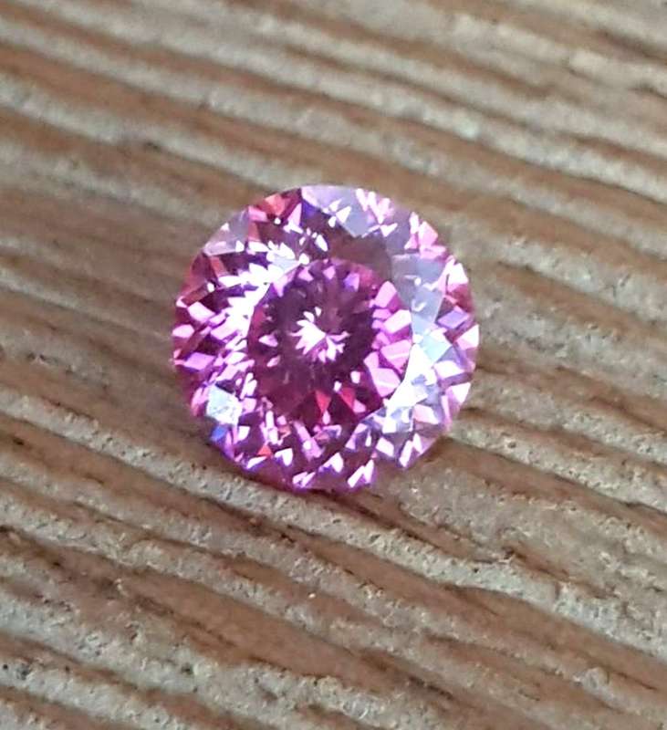 Pink Moissanite 1Ct  **100 Facetted Cut** VVSI  ROUND **GRA Certified **BRILLIANT CUT