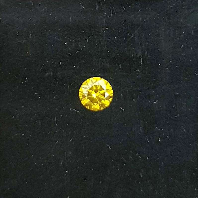 0.19cts. Diamond Round SI1 Vivid Golden Yellow **CERTIFIED**Natural