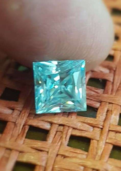 2.98CT  MOISSANITE BLUE SQUARE CUT VVSI  BRILLIANT CUT