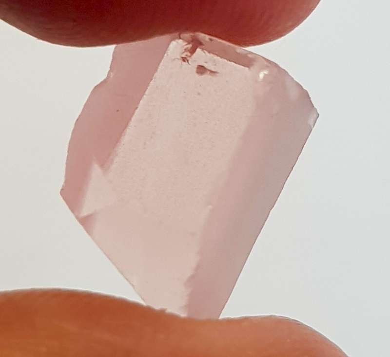 11Carats MORGANITE ROUGH **PINK ** GEMSTONE! NATURAL EYECLEAN