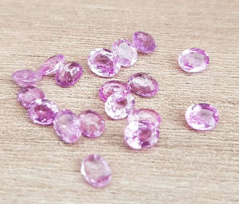 Lavender Sapphire 1Pcs/0.21Ct Oval Cut .Beautiful Color!