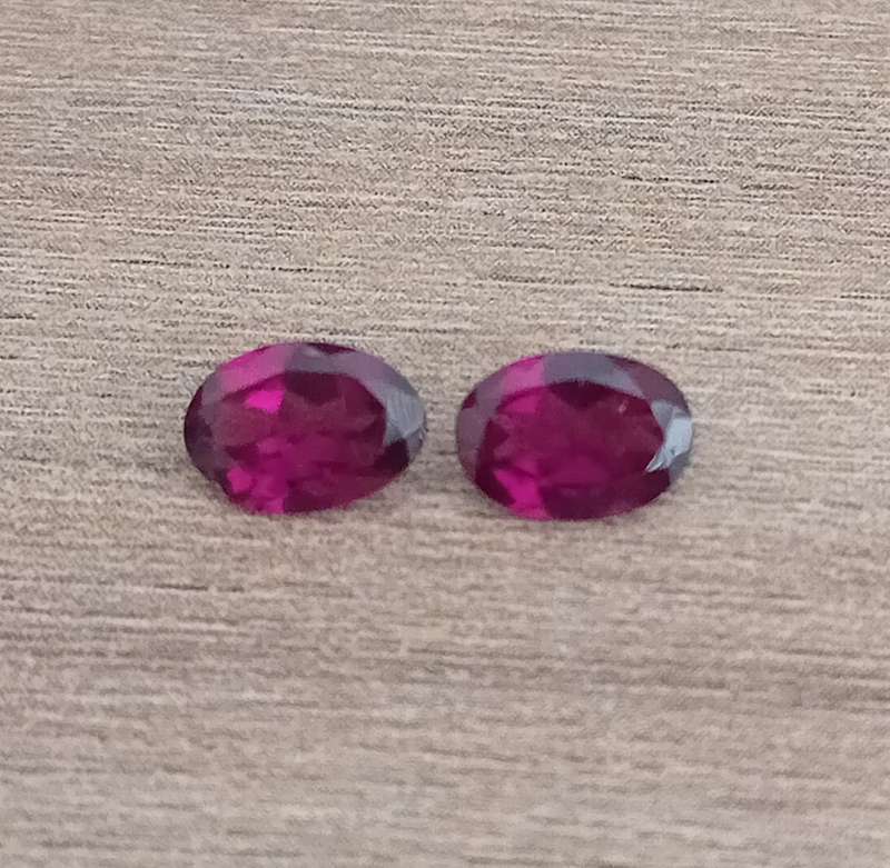 1.70Ct. Rhodolite Garnet Oval Pair**Purplish Red**