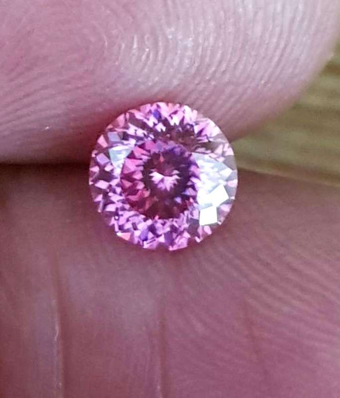 Pink Moissanite 1Ct  **100 Facetted Cut** VVSI  ROUND **GRA Certified **BRILLIANT CUT
