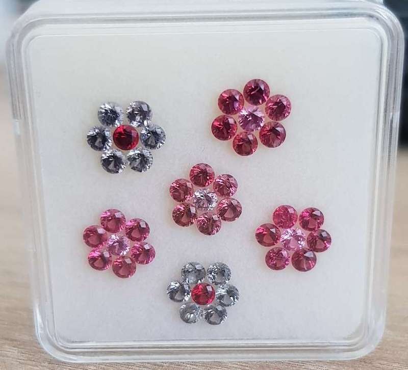 Spinel Fancy Color  42Pcs/3.08Ct Round Diamond Cut 2.5mm.Beautiful  Mae Sai