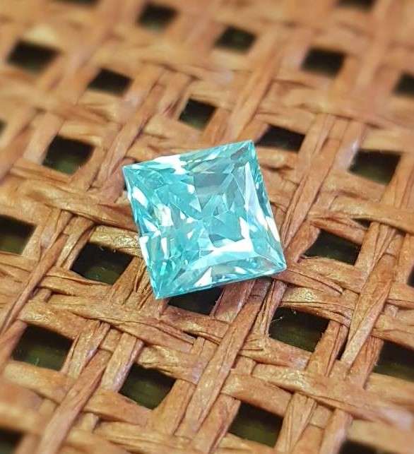 2.98CT  MOISSANITE BLUE SQUARE CUT VVSI  BRILLIANT CUT
