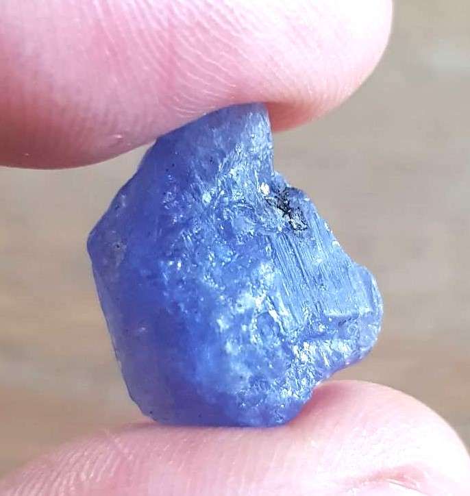 TANZANITE 20.71Cts. NATURAL VIOLET BLUE  ROUGH