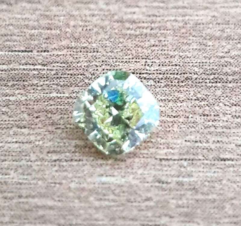 0.50cts Diamond Cushion Cut **Certified**Fancy Vivid Yellow VS1