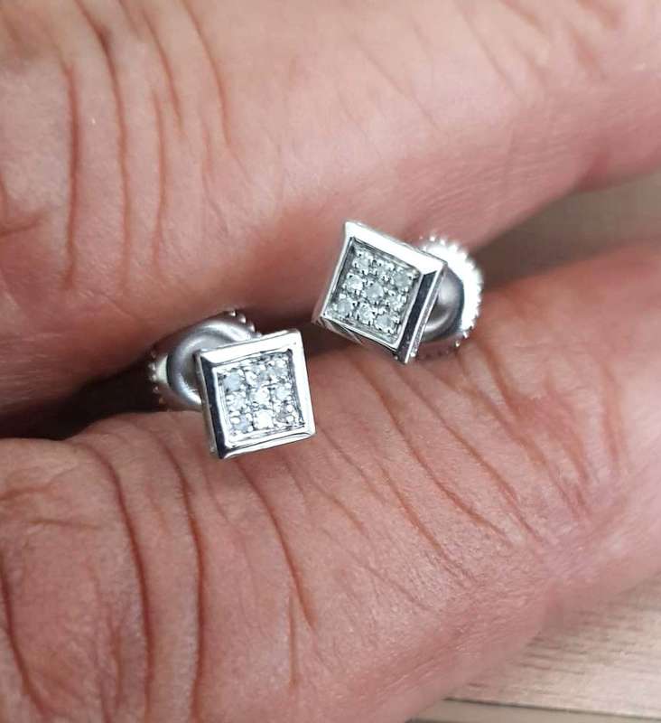 DIAMOND EARRINGS 0.200ct MICRO PAVE SET  | WHITE GOLD **DIAMOND CLUSTER **