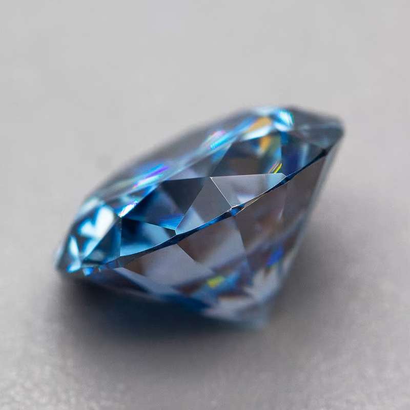 1Cts Sapphire Blue Moissanite   VVS1 **GRA Certified with Certificate**