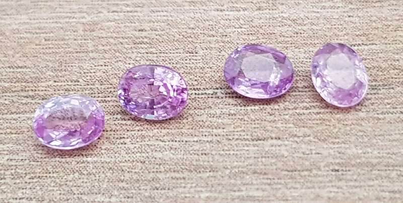 Lavender Sapphire 1Pcs/0.21Ct Oval Cut .Beautiful Color!