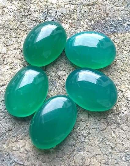 Green Onyx Oval cabochon  4 Pieces 5x7mm Brilliant gemstone