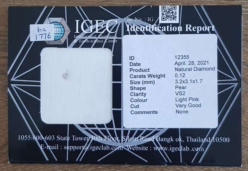 0.12cts Diamond Pear Cut VS2 Light Pink  **CERTIFIED**