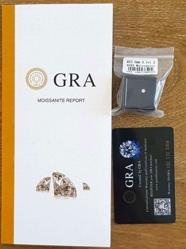 0.10Cts  MOISSANITE ROUND**GRA CERTIFIED** 3mm VVSI D BRILLIANT CUT