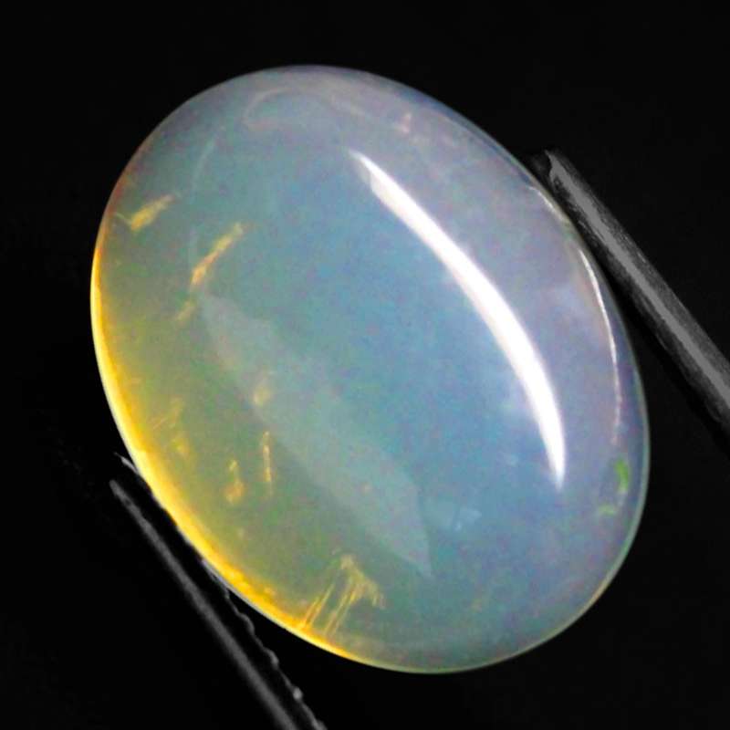 3.0Ct.  Opal Oval Cabochon Multi Colors Glittering Rainbow 3D! Ethiopian Natural