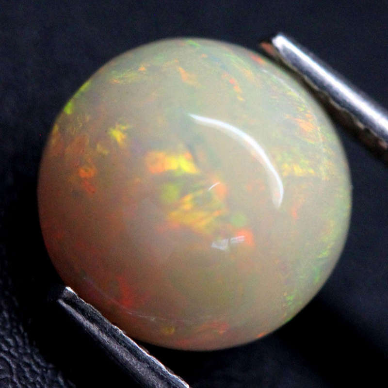 1.36Ct.  Opal Multi Colors Round Cabochon Untreated Welo, Ethiopian Natural