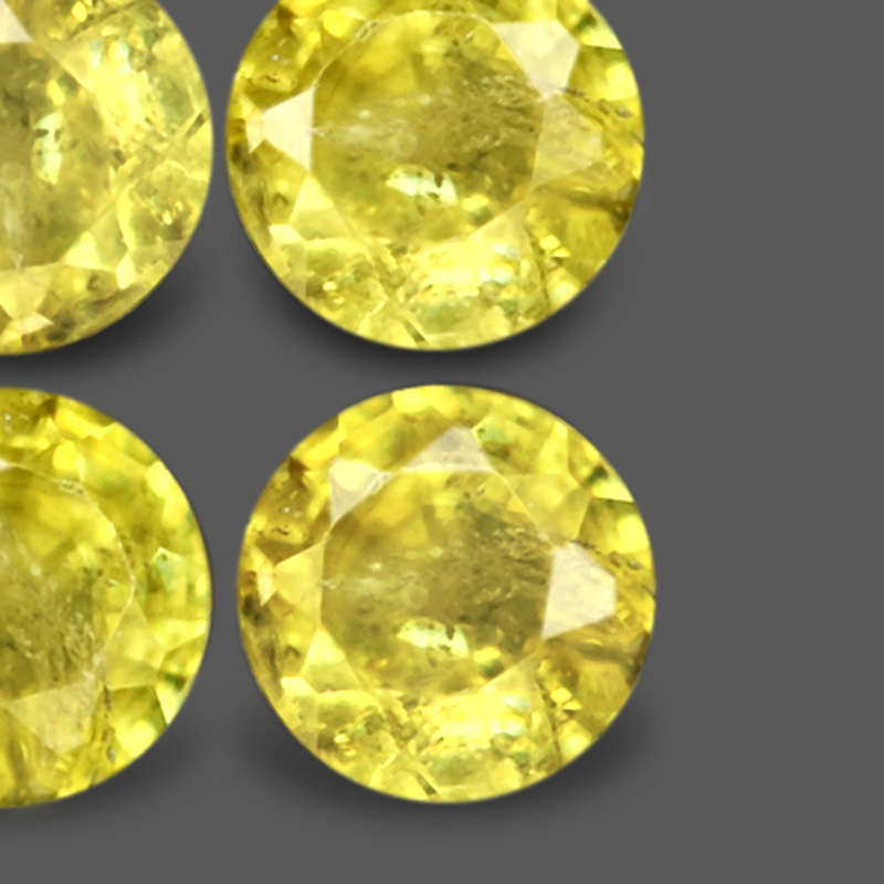 1.06Ct.   Sphene Yellowish Green Round Natural Unheated