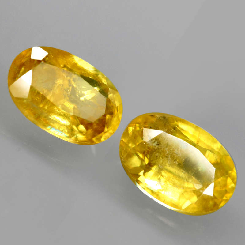 1.04Ct.  Sphene Yellowish Green Oval