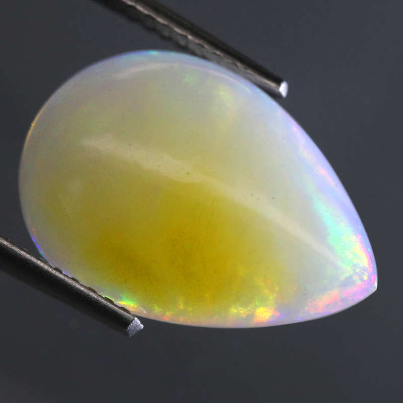 3.25Ct. Opal Pear Cabochon Multi Colours Glittering Rainbow 3D! Ethiopian Natural