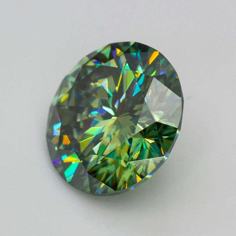 Moissanite 1Cts Green **Plum Blossom Cut**  VVSI Round Brilliant Cut - GRA Certified