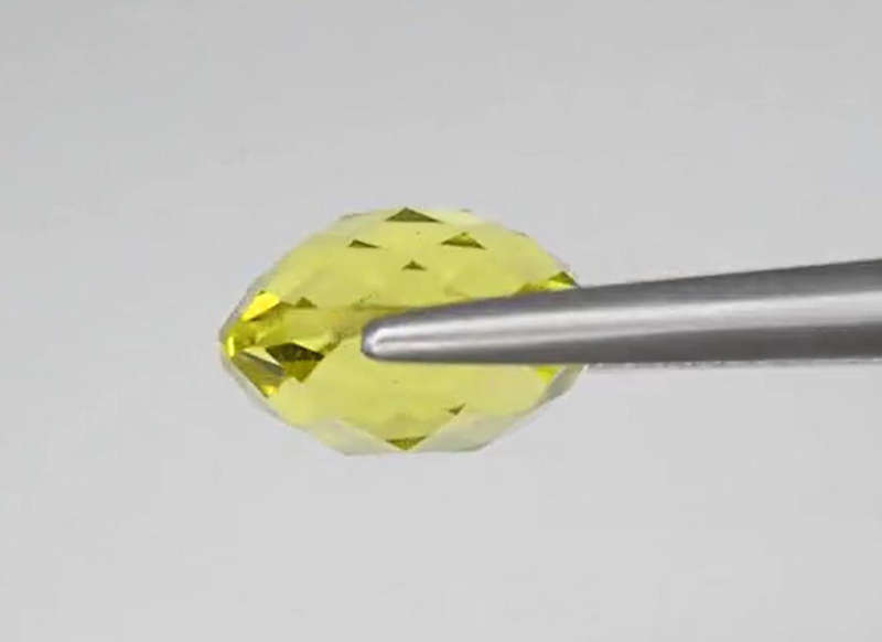 5.49ct Lemon Quartz  Cushion 11x11mm VVSNatural  - Radiant, Brazil Gem