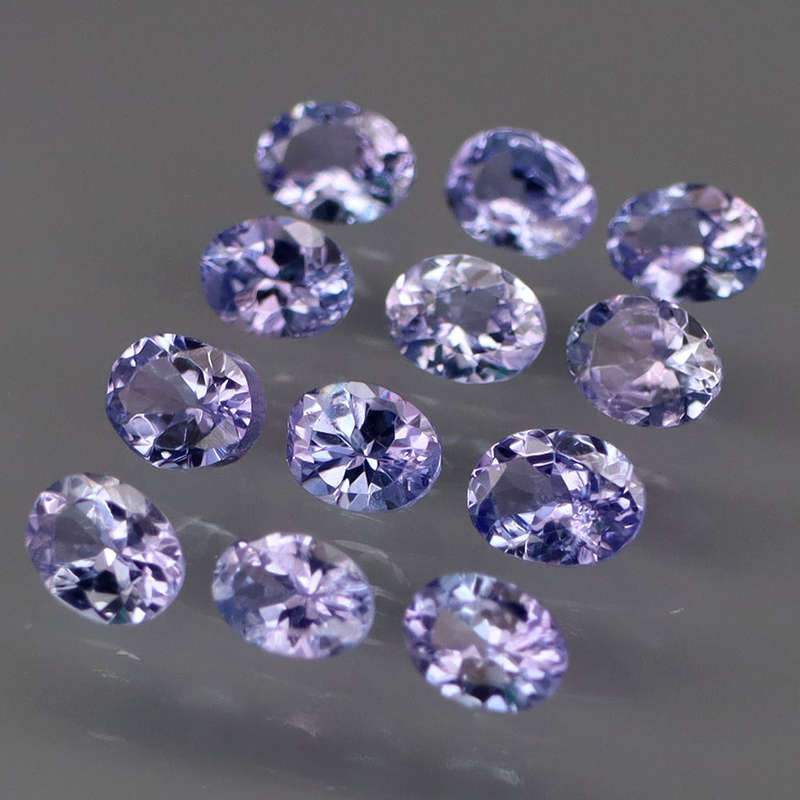 Purplish Blue Tanzanite 1Pcs/0.18Ct Oval 4x3 mm.Ravishing Color & Full Fire!