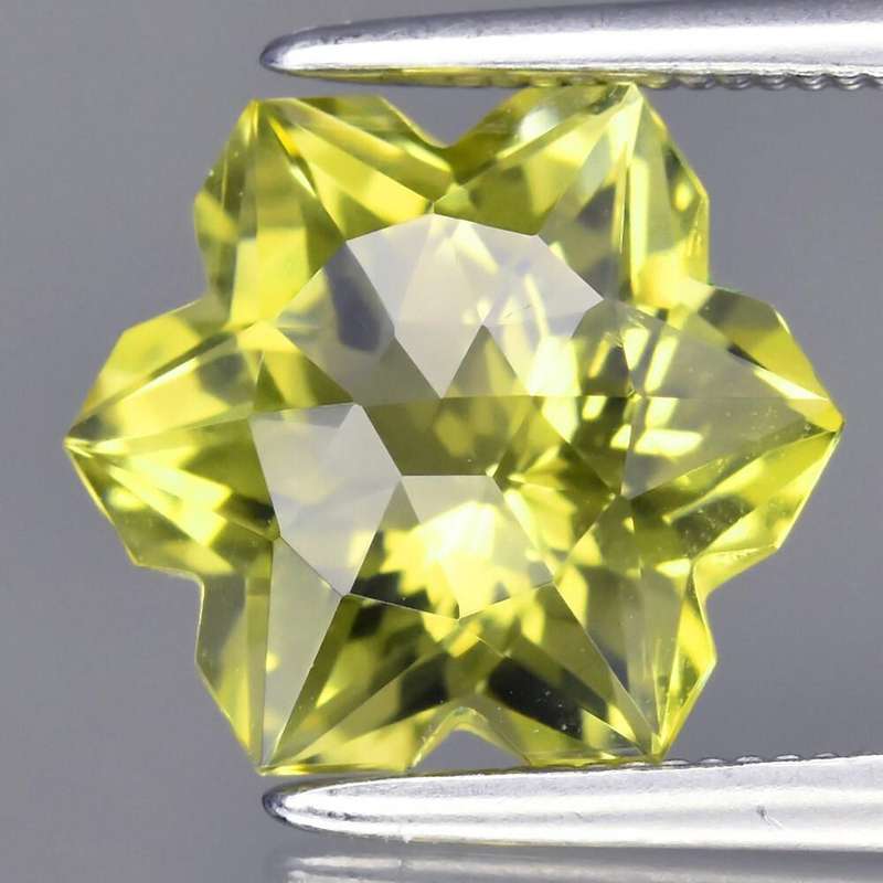 2.82ct Snowflake Olive Quartz 9x9mm VS Natural  - Brazil Gemstone