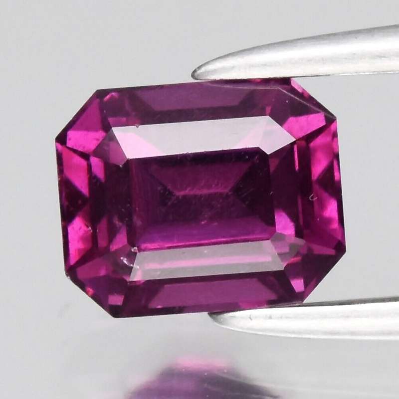 0.91ct Rhodolite Pinkish Purple Garnet Octagon Natural Gemstone