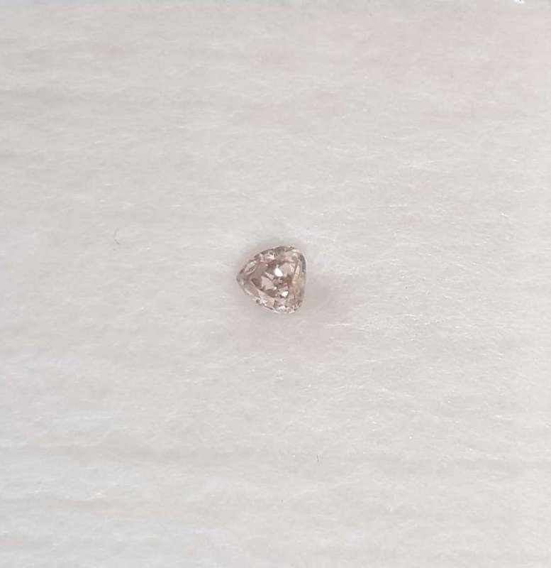 0.12cts Diamond Pear Cut VS2 Light Pink  **CERTIFIED**