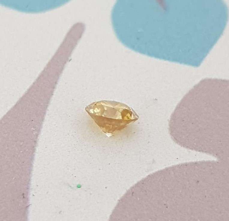 0.26ct Diamond Round Cut Canary Yellow SI1 Loose Natural
