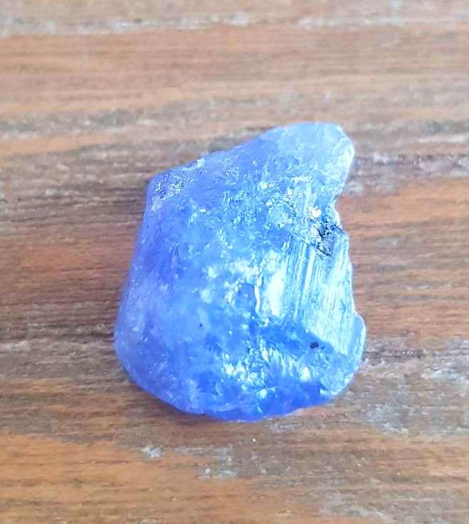 TANZANITE 20.71Cts. NATURAL VIOLET BLUE  ROUGH