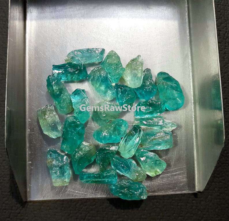 Green Apatite Rough Untreated Size 15-18 MM Gemstone, Loose Gemstone, Crystals Natural