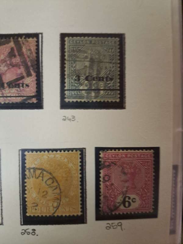 Ceylon - 254 stamps - Reduced price