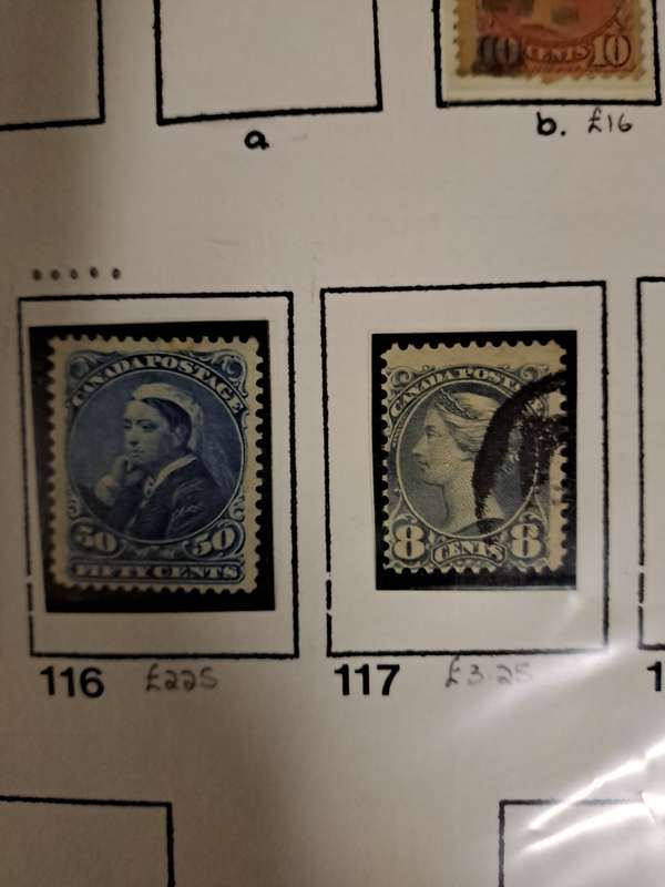 Canada - 438 stamps - Reduced price