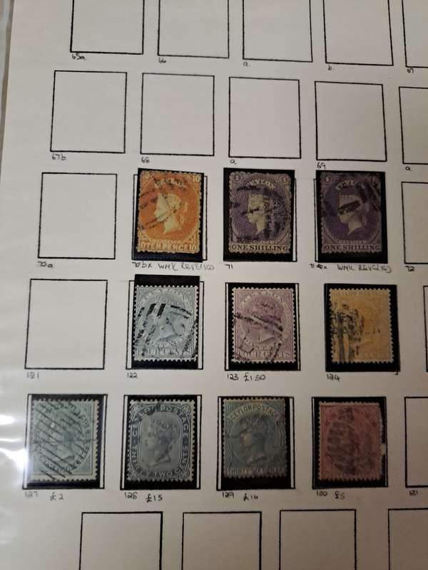 Ceylon - 254 stamps - Reduced price