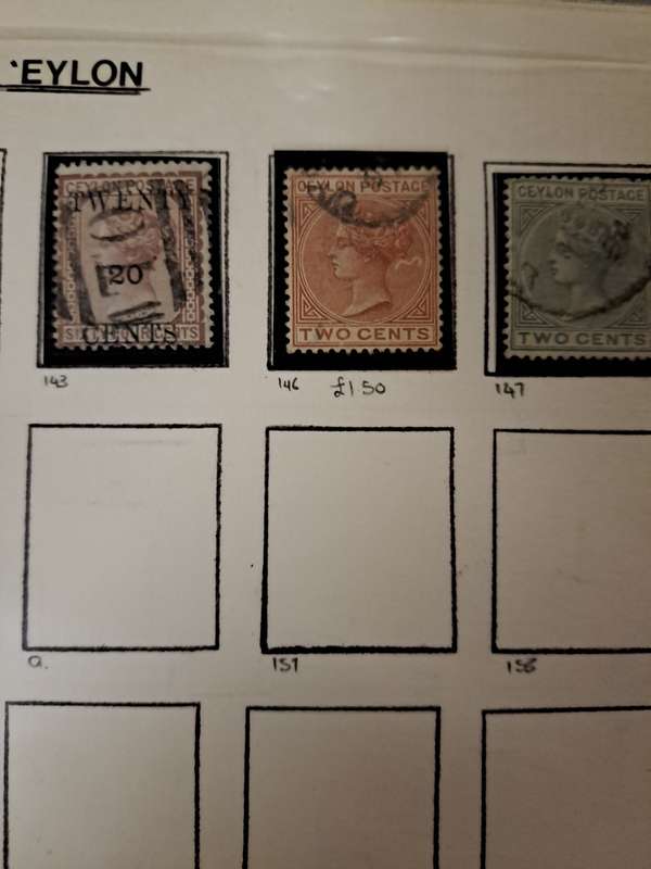 Ceylon - 254 stamps - Reduced price