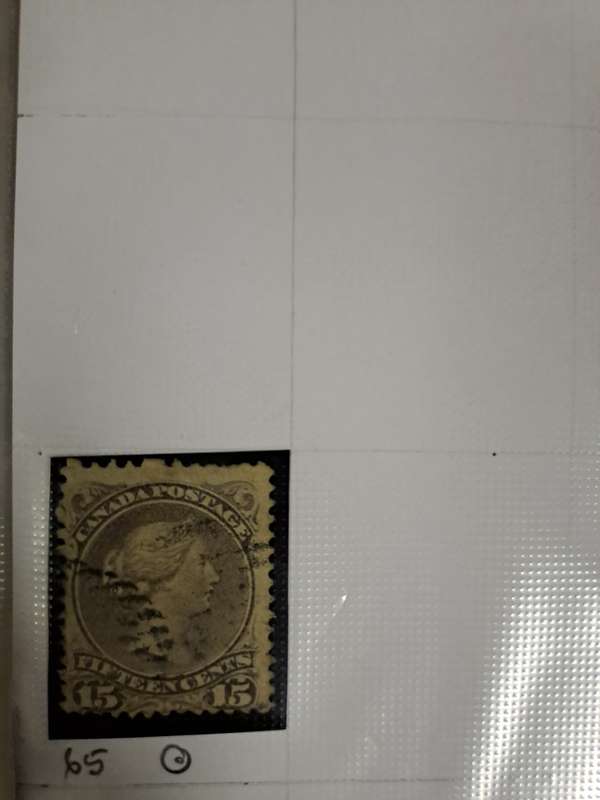Canada - 438 stamps - Reduced price